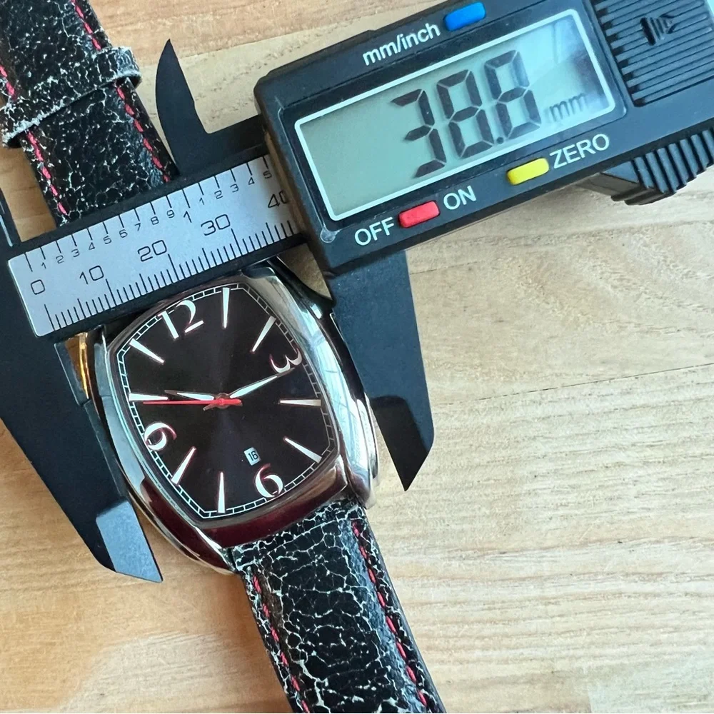 Vintage style Wilson’s leather silver tone black leather watch NEW BATTERY